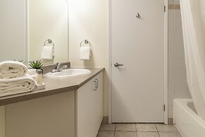 Hotel Faubourg Montreal