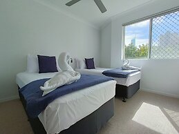 Mari Court Resort