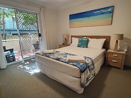 Mari Court Resort