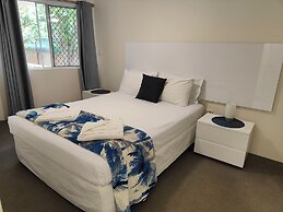 Mari Court Resort