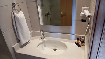 Viking Express Otel