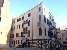 Hotel Alla Fava