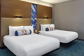 Aloft by Marriott Montreal Airport