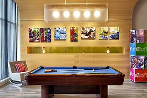 Aloft by Marriott Montreal Airport