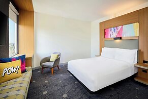 Aloft by Marriott Montreal Airport