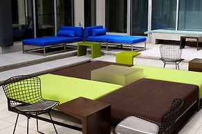 Aloft by Marriott Montreal Airport