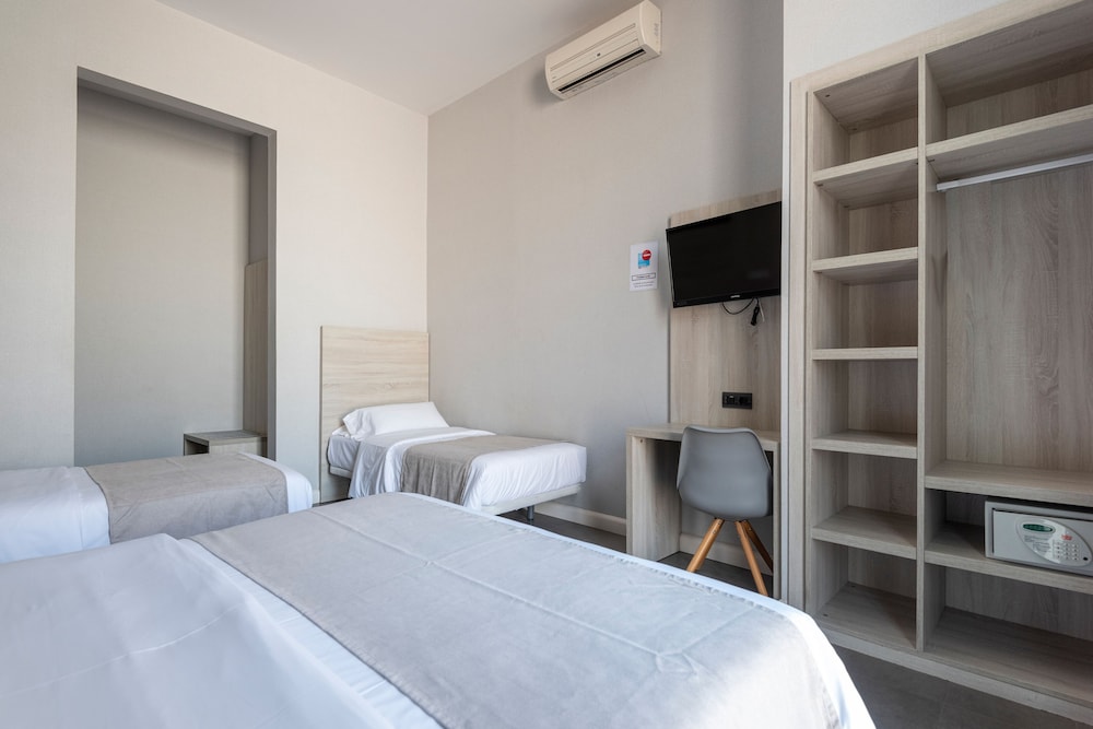 Plaza Goya Rooms