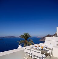 Pantelia Suites
