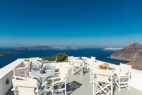 Pantelia Suites