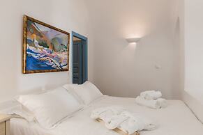 Pantelia Suites