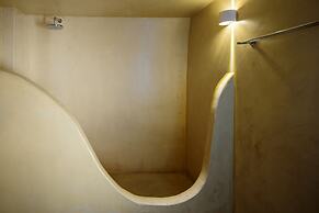 Pantelia Suites