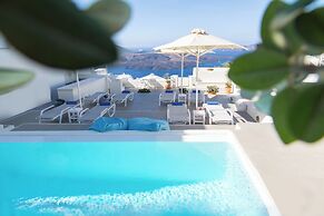 Pantelia Suites