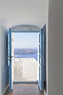 Pantelia Suites