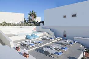 Pantelia Suites
