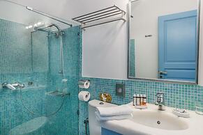 Pantelia Suites