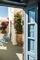 Pantelia Suites