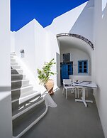 Pantelia Suites