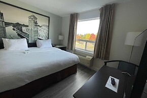 Super 8 by Wyndham Peterborough