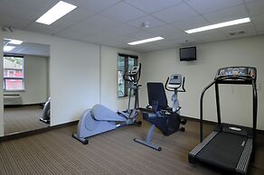 Super 8 by Wyndham Peterborough