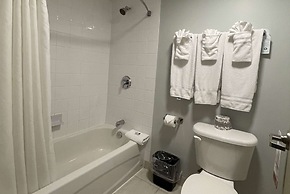 Super 8 by Wyndham Peterborough