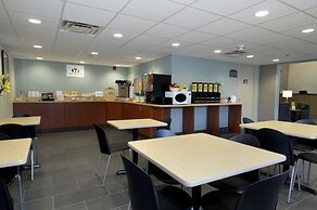 Super 8 by Wyndham Peterborough