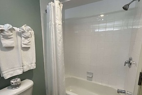 Super 8 by Wyndham Peterborough