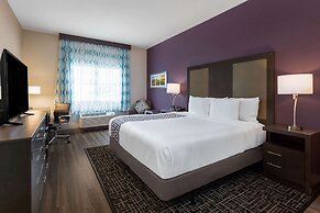 La Quinta Inn & Suites by Wyndham Wichita Airport