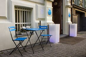 Royal Court Hotel
