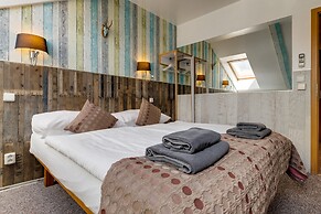 Royal Court Hotel
