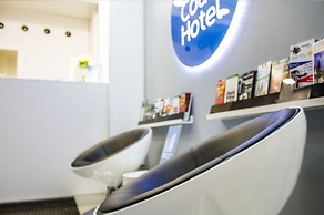Royal Court Hotel