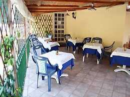 Hotel Antares