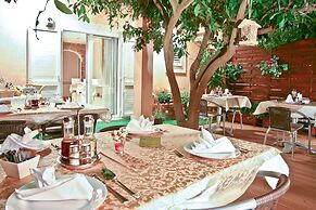 Villa Midea