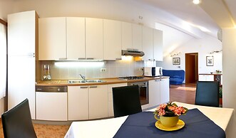Villa Midea