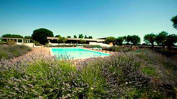 Victor Country Hotel