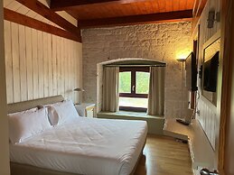 Victor Country Hotel