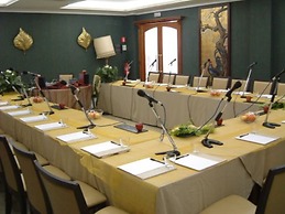 Regent Beach Hotel & Apartments