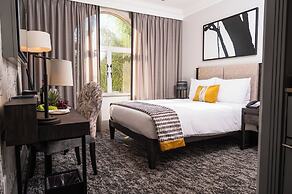 Golden Horse Hotel