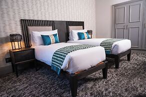 Golden Horse Hotel