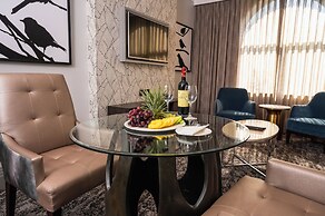 Golden Horse Hotel