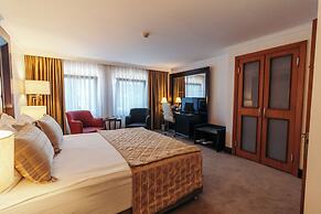 CK Farabi Hotel