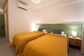 Hotel Club-E