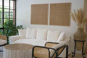 Hotel Club-E