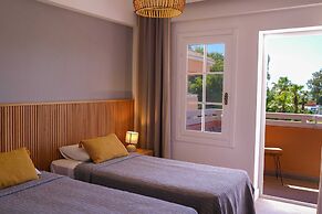Hotel Club-E