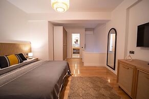 Hotel Club-E