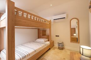 Hotel Club-E