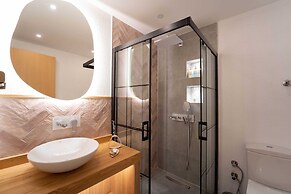 Hotel Club-E