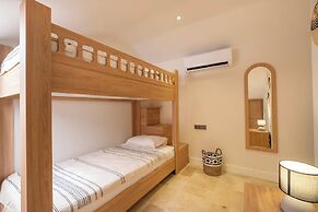 Hotel Club-E