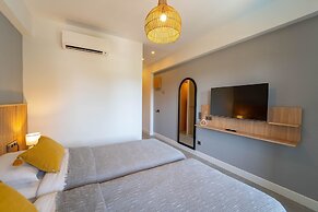 Hotel Club-E