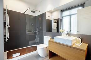 Casagrand Luxury Apartments Barcelona