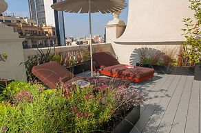Casagrand Luxury Apartments Barcelona